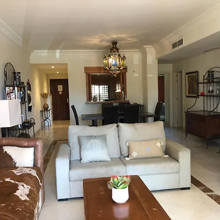 Apartment 1138: Front Line 2 Bed At San Pedro *